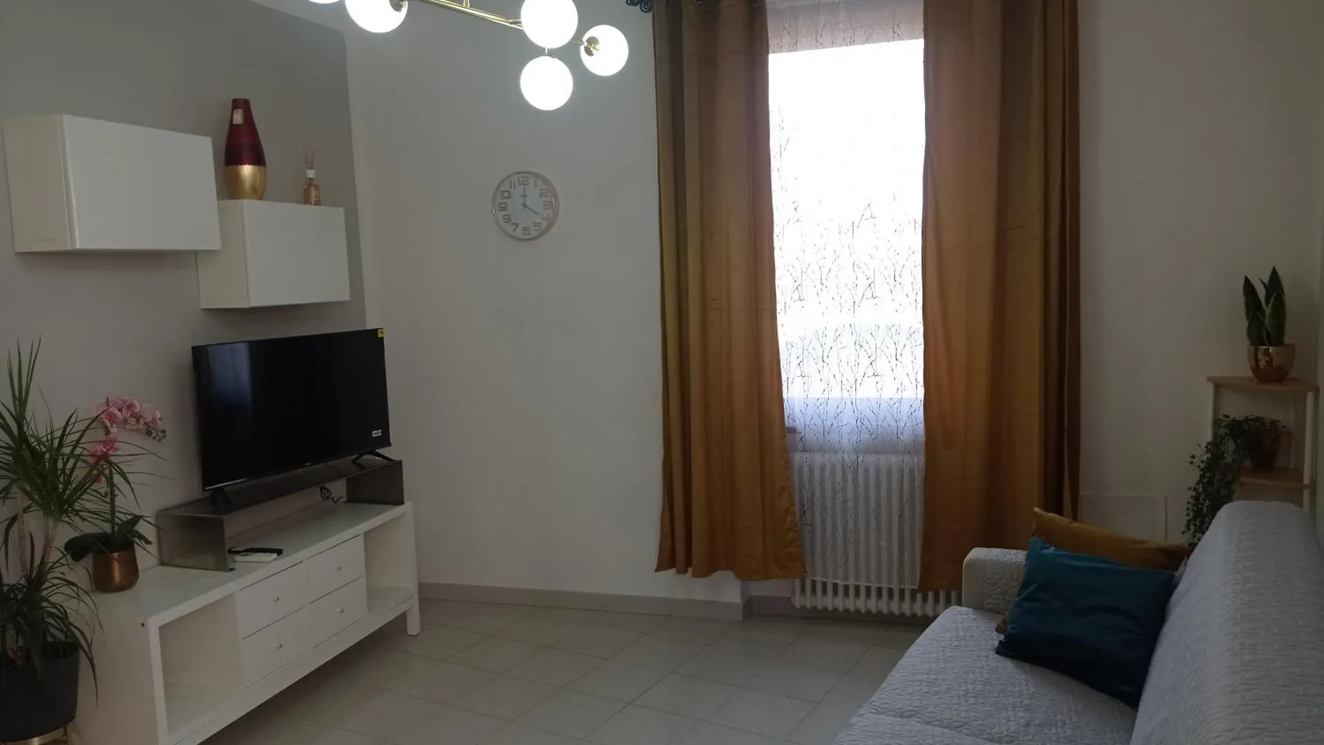 Gocce Di Rugiada Apartment Medole 0*,  Italy